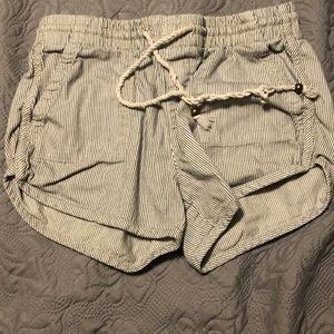 Level 99 size xs jogger short women’s